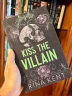 Book | Kiss the Villain by Rina Kent