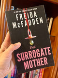 Book | The Surrogate Mother by Freida McFadden